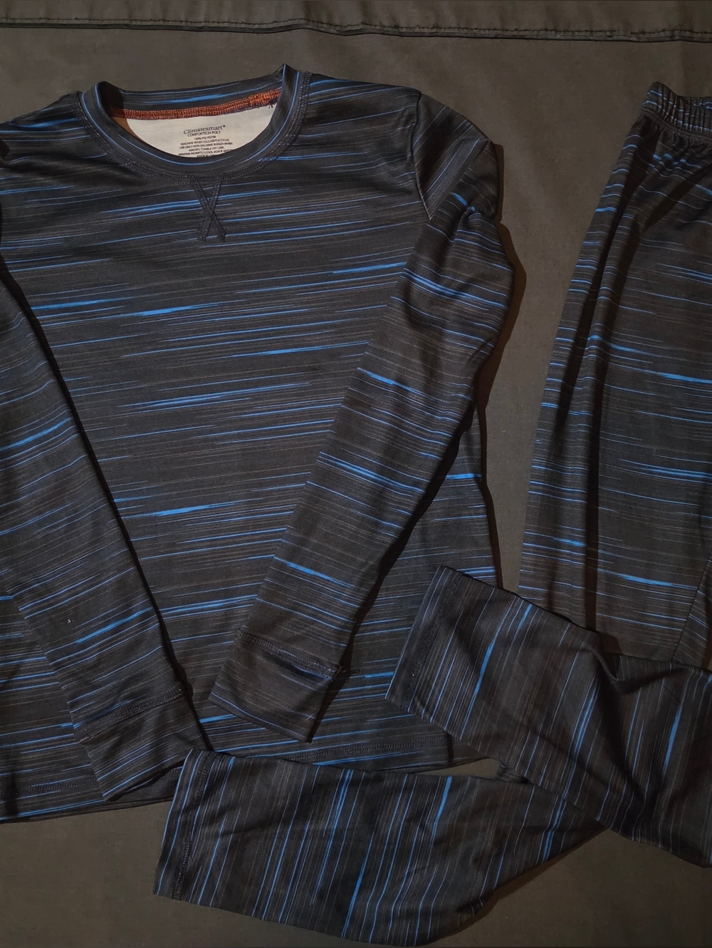 Boys Large Climatesmart Black & Blue Striped Long Sleeve Base Layer Set
